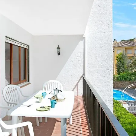 Apartment Orenetas